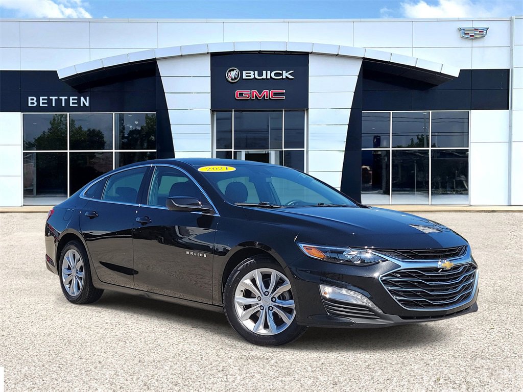 2022 Chevrolet Malibu 1LT photo 2