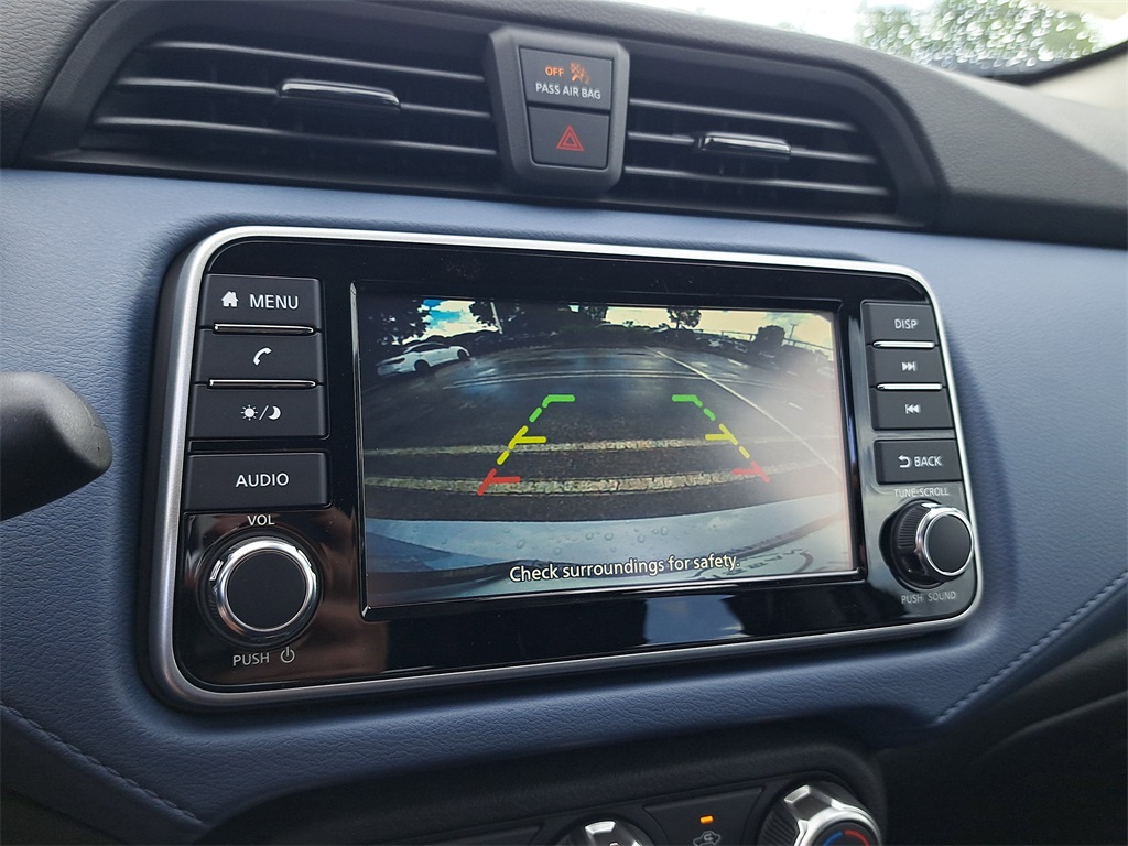 2025 Nissan Versa 1.6 SV photo 27