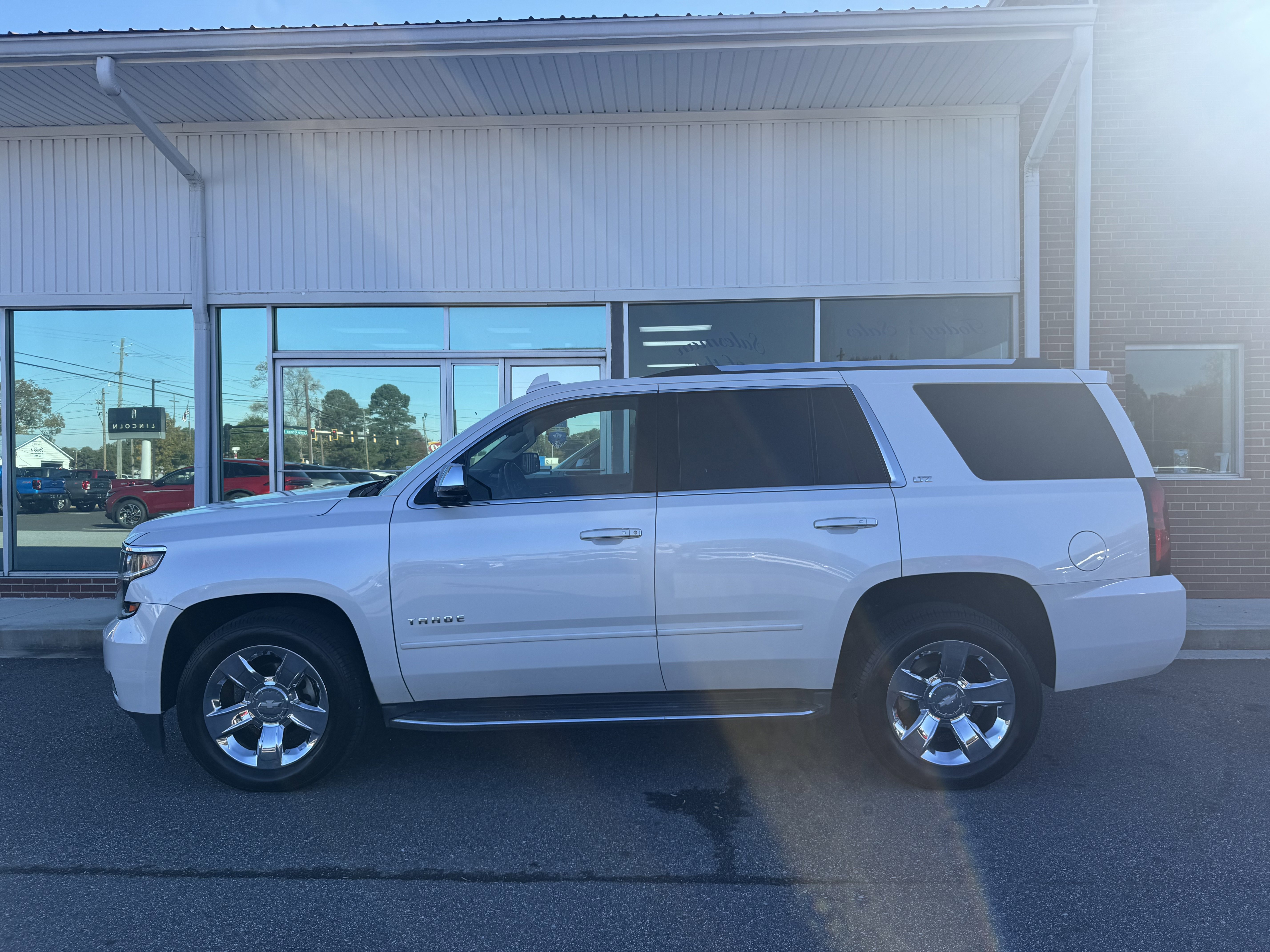 Used 2016 Chevrolet Tahoe LTZ with VIN 1GNSKCKC6GR273405 for sale in Cornelia, GA