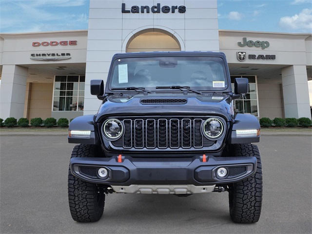 2025 Jeep Gladiator Mojave photo 2
