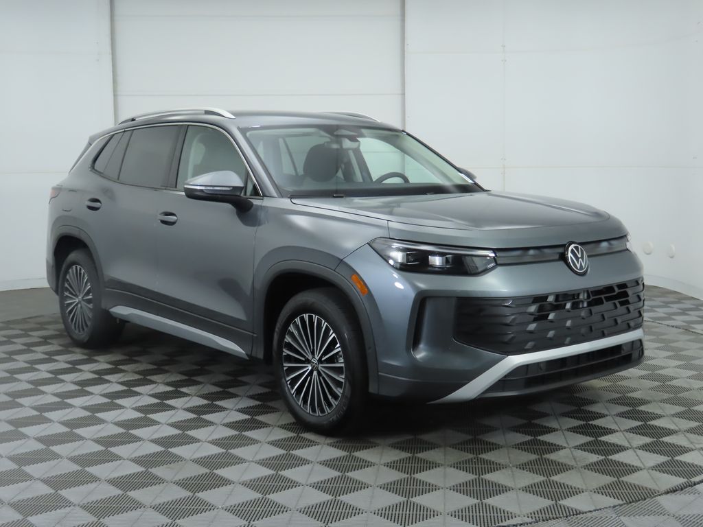 2025 Volkswagen Tiguan S photo 4