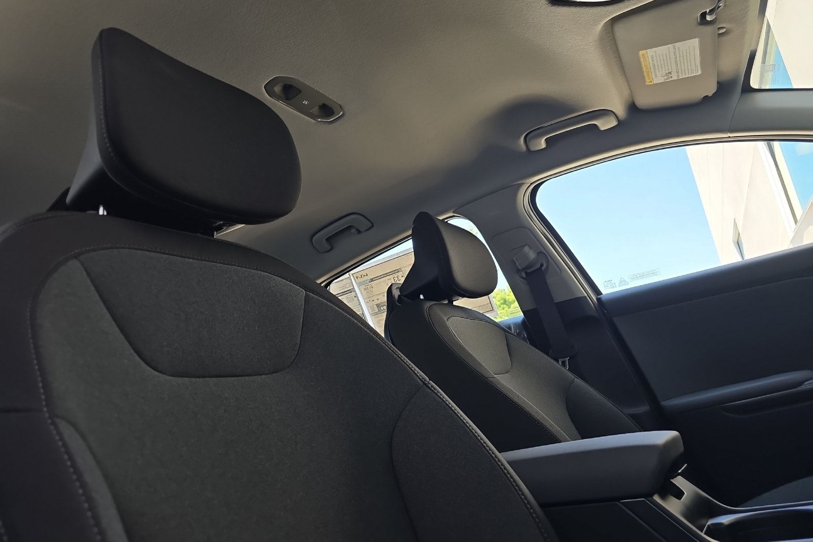 2025 Kia K4 LXS photo 12