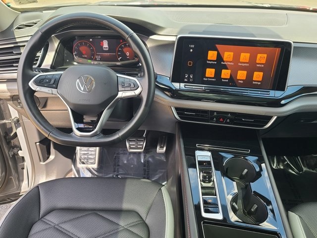 2025 Volkswagen Atlas Peak Edition photo 18