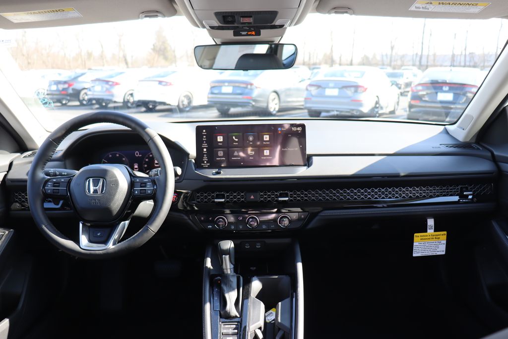 2025 Honda Accord Hybrid Touring photo 17