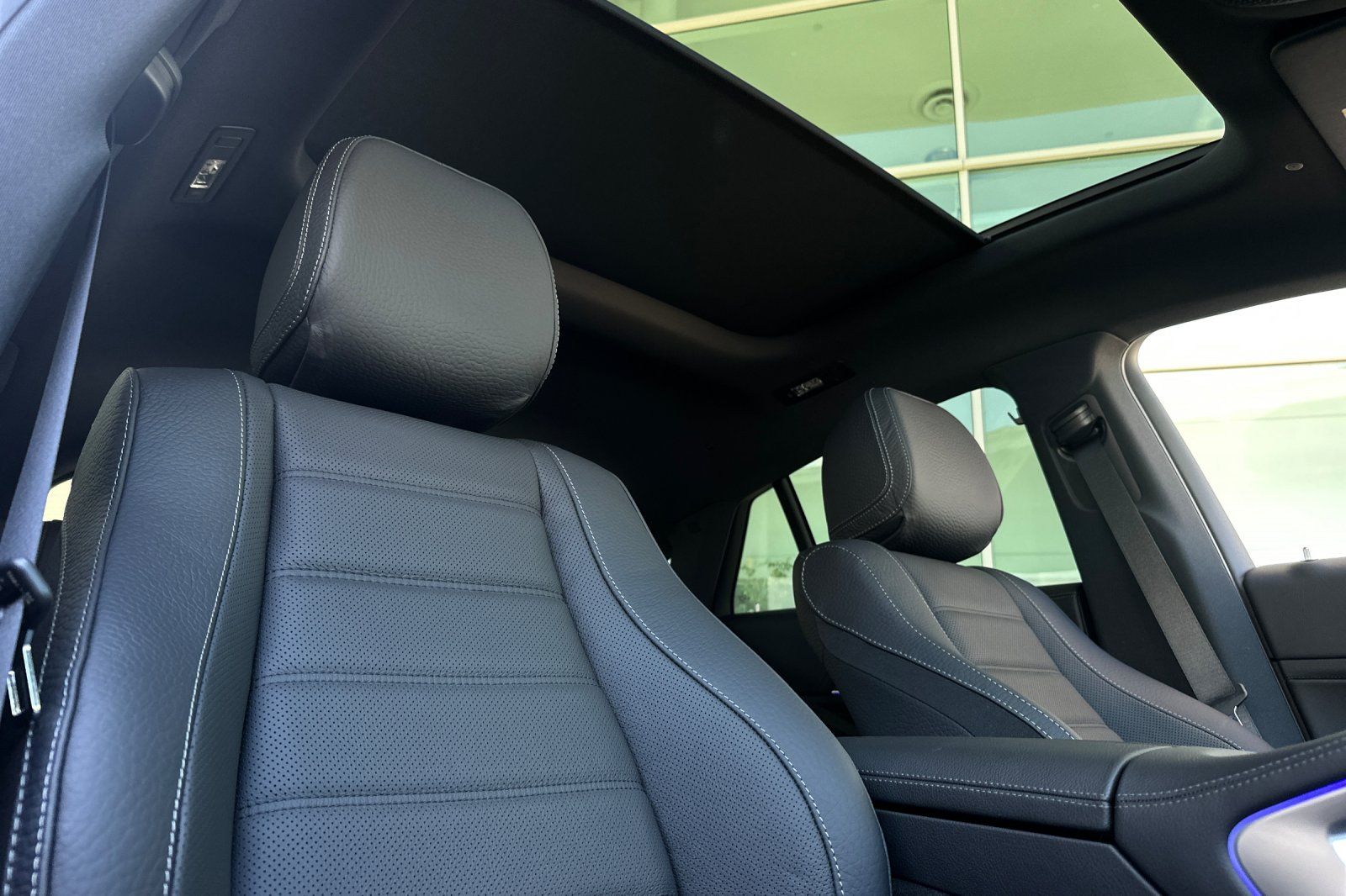 2026 Mercedes Benz GLE 450 Coupe 4MATIC photo 3