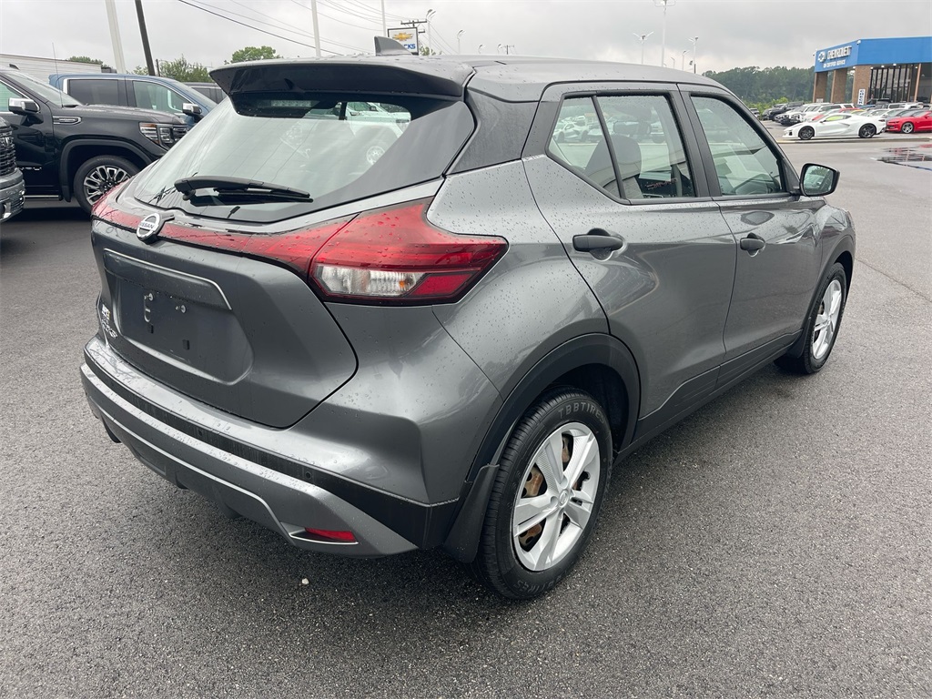 2021 Nissan Kicks S photo 4