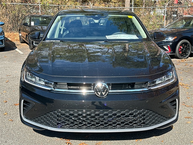 2026 Volkswagen Jetta 1.5T SE photo 2