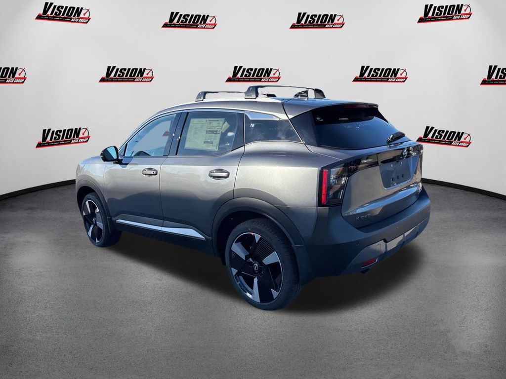 2026 Nissan Kicks SR photo 7