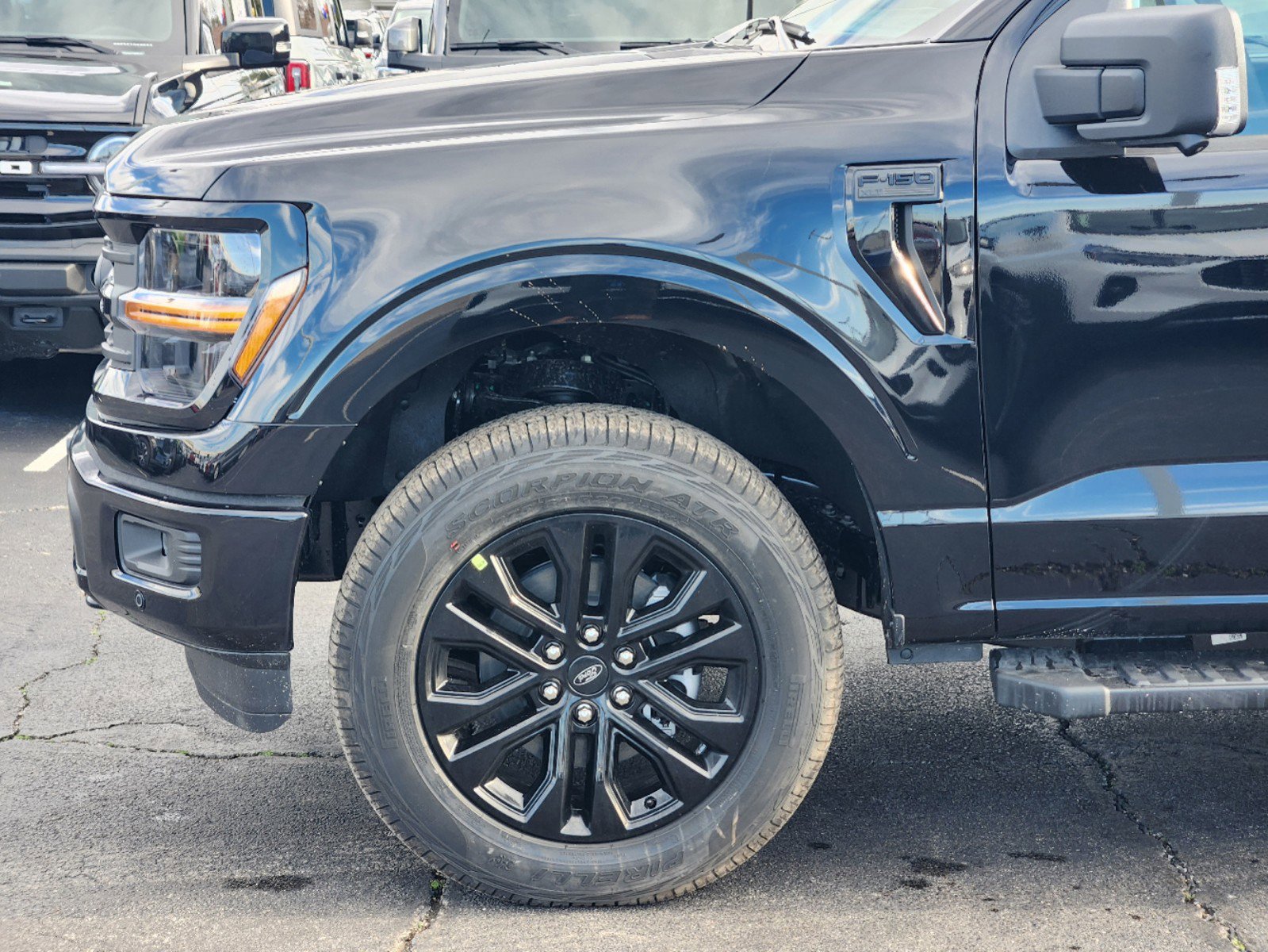 2025 Ford F-150 XLT photo 6