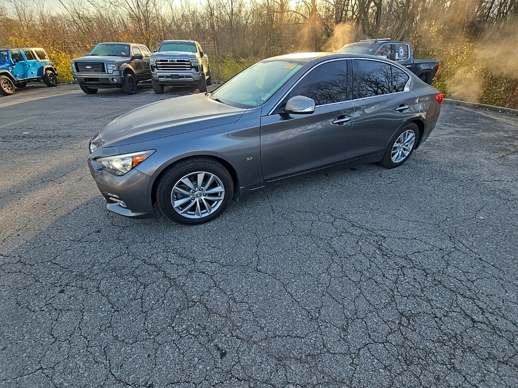Used 2015 INFINITI Q50 Premium with VIN JN1BV7AR6FM407910 for sale in Kansas City