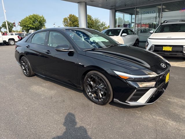 2025 Hyundai Elantra N Line photo 2