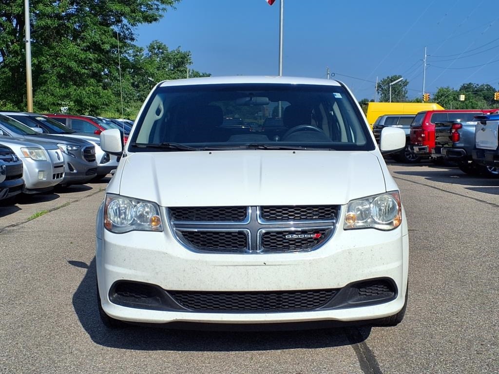 Used 2013 Dodge Grand Caravan SXT with VIN 2C4RDGCG7DR527462 for sale in Fowlerville, MI