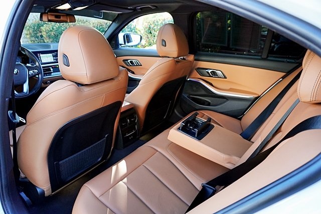 Used 2022 White BMW 330i image 17