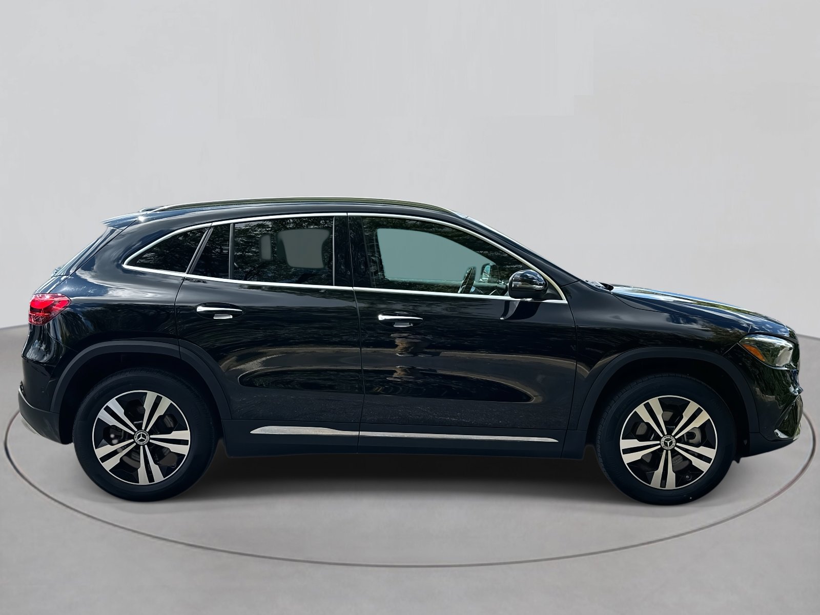 2025 Mercedes Benz GLA 250 4MATIC photo 5