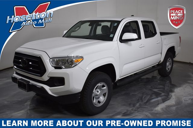 2023 Toyota Tacoma SR's photo