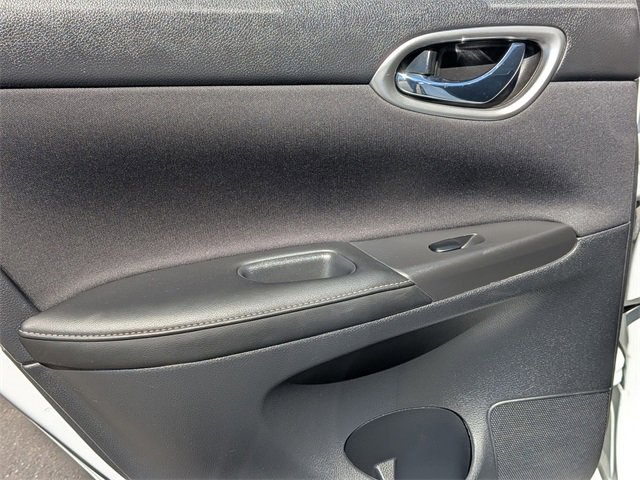 2019 Nissan Sentra SV photo 27