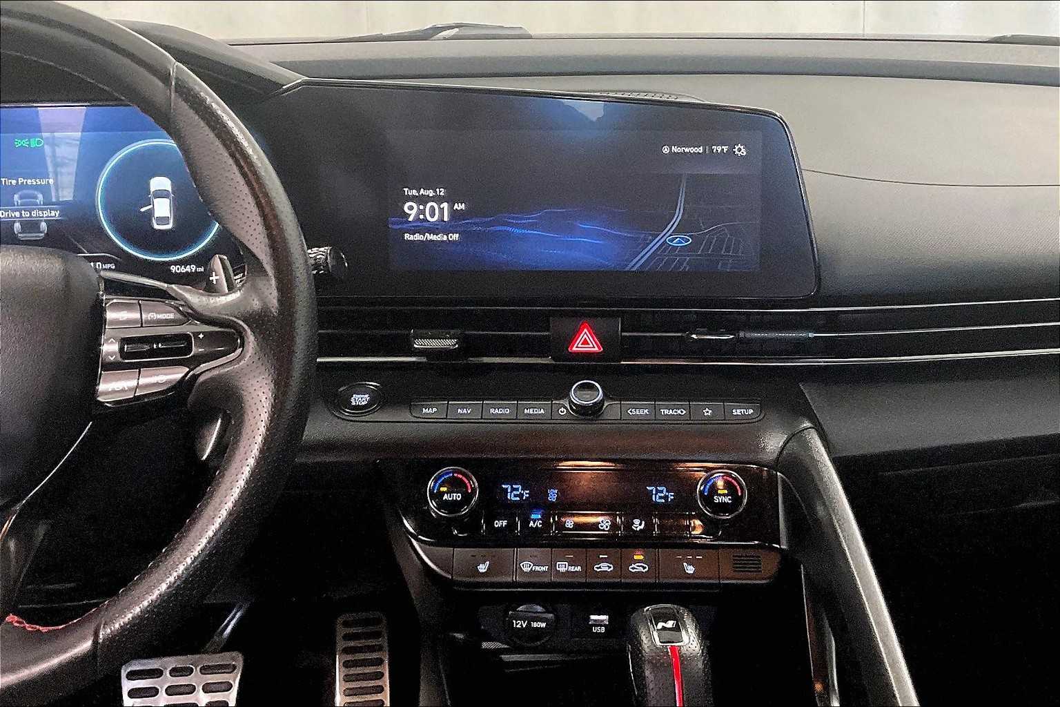 2023 Hyundai Elantra N Line photo 18