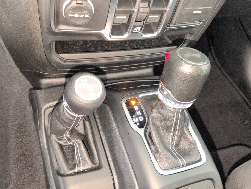 2023 Jeep Wrangler Sahara photo 20
