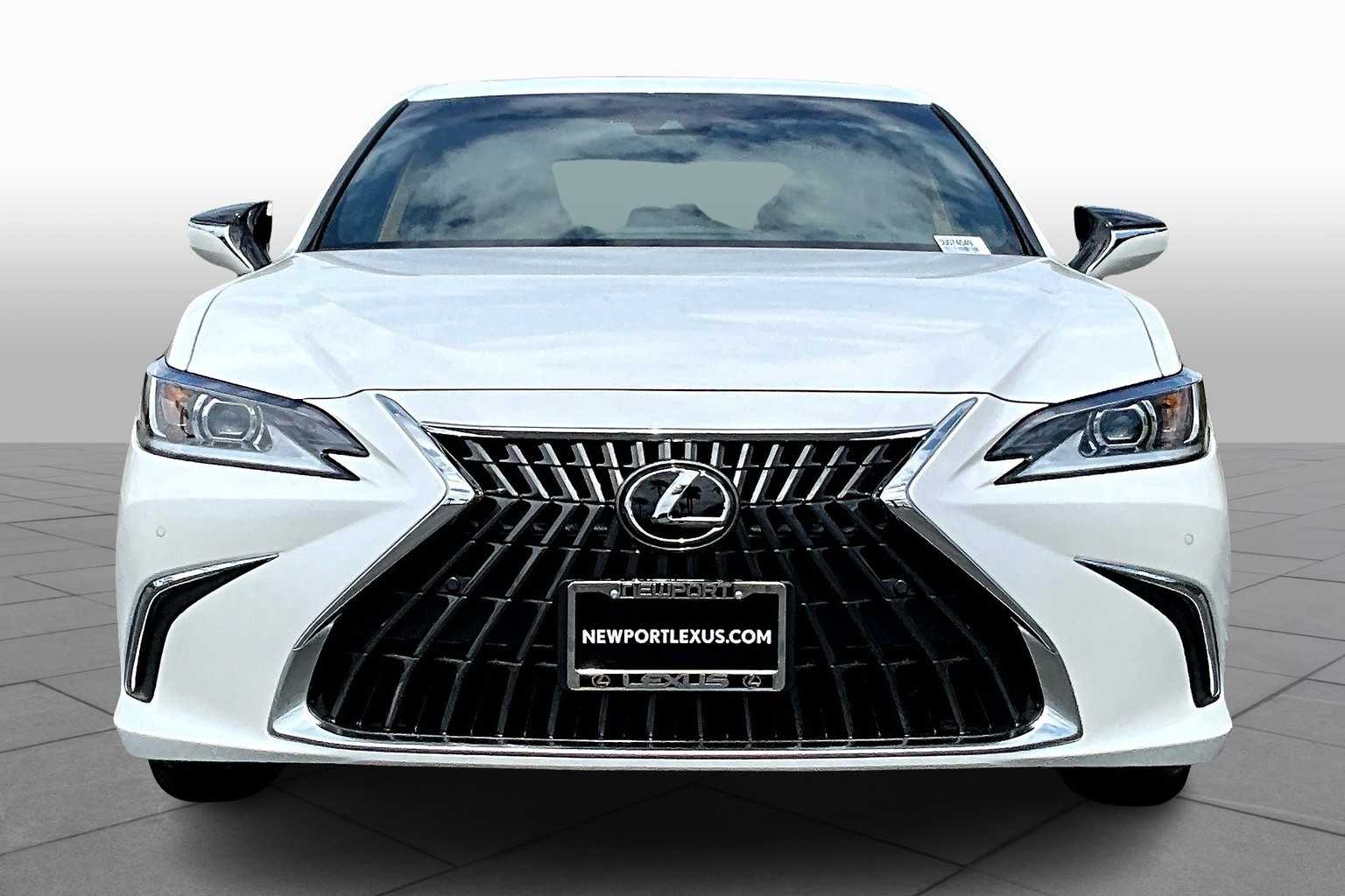 2025 Lexus ES 300h Premium photo 3