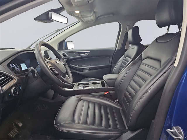 2024 Ford Edge SEL photo 9