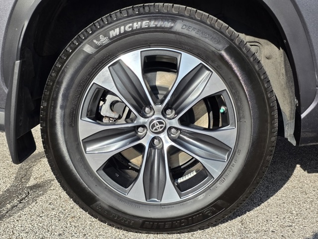 2021 Toyota Highlander Hybrid XLE photo 24