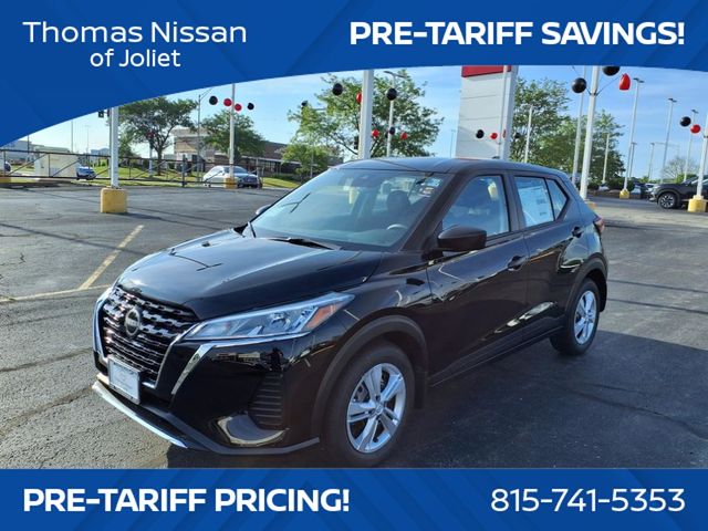 2025 Nissan Kicks Play S photo 3