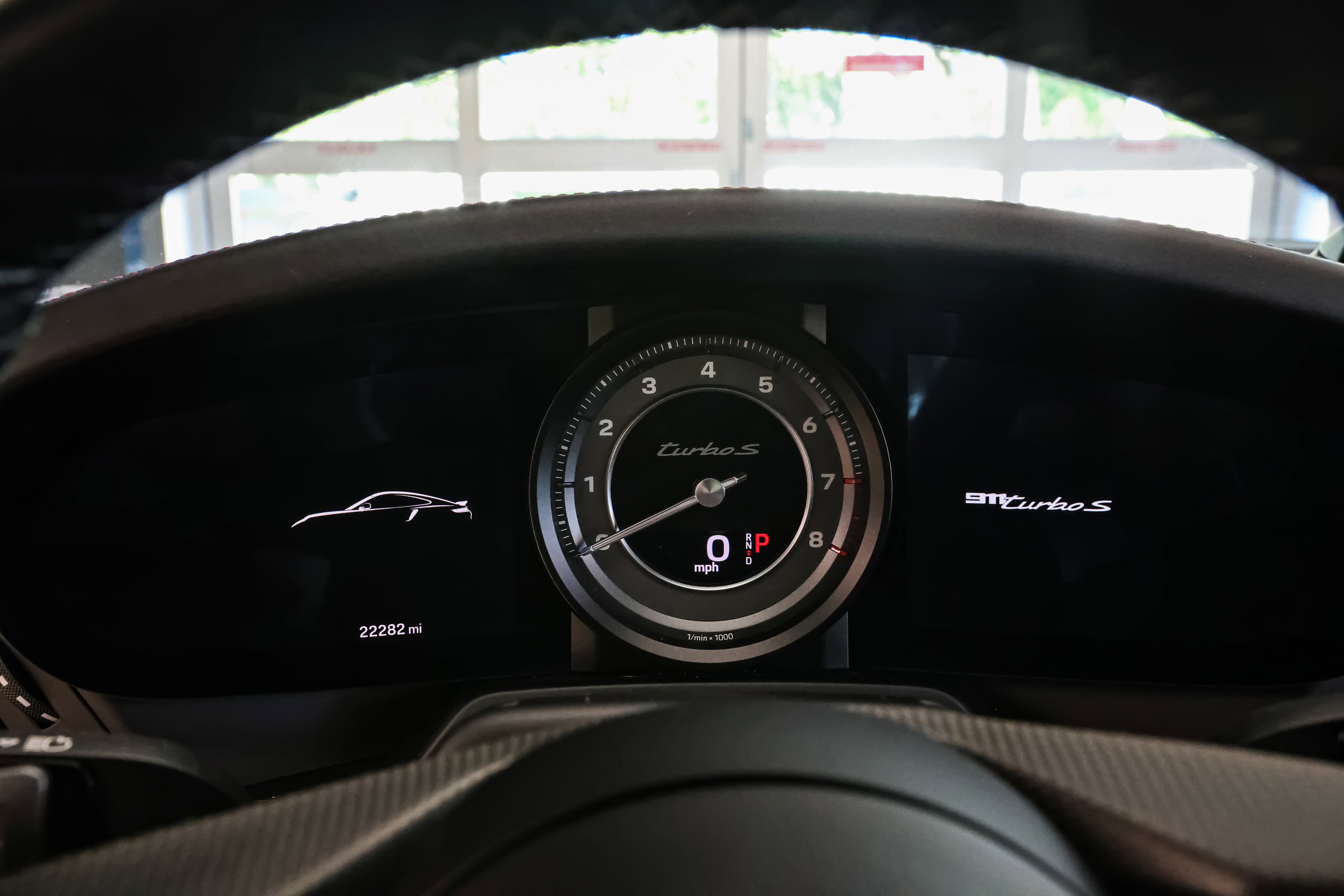 2022 Porsche 911 Turbo S photo 13