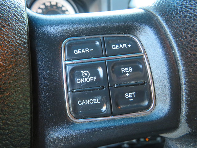 2016 Ram 1500 SLT photo 27