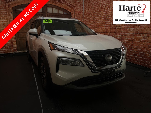 2023 Nissan Rogue SV's photo