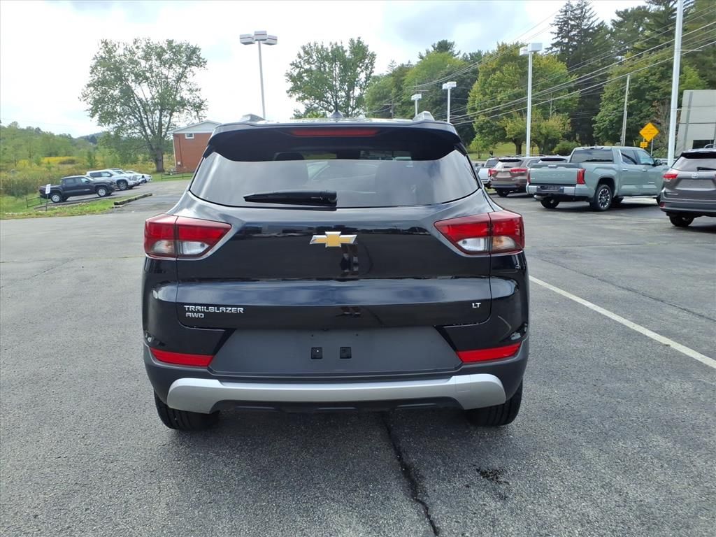 2023 Chevrolet Trailblazer LT photo 4