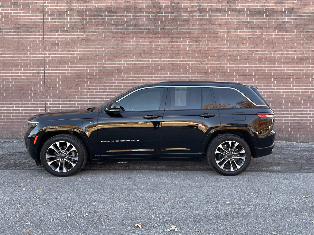 Used 2024 Jeep Grand Cherokee Overland 4xe with VIN 1C4RJYD67RC130256 for sale in Kansas City
