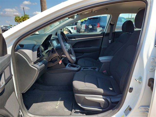 2020 Hyundai Elantra SE photo 9