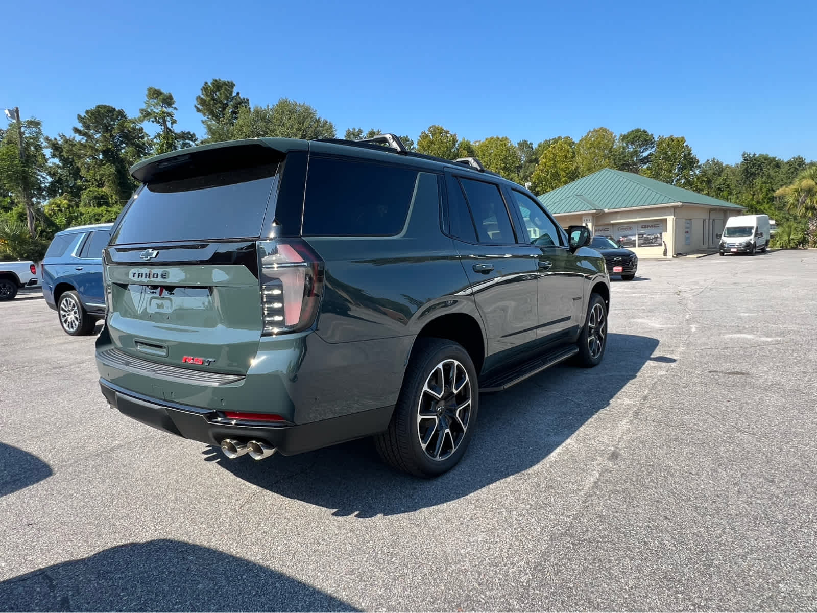 2025 Chevrolet Tahoe RST photo 3