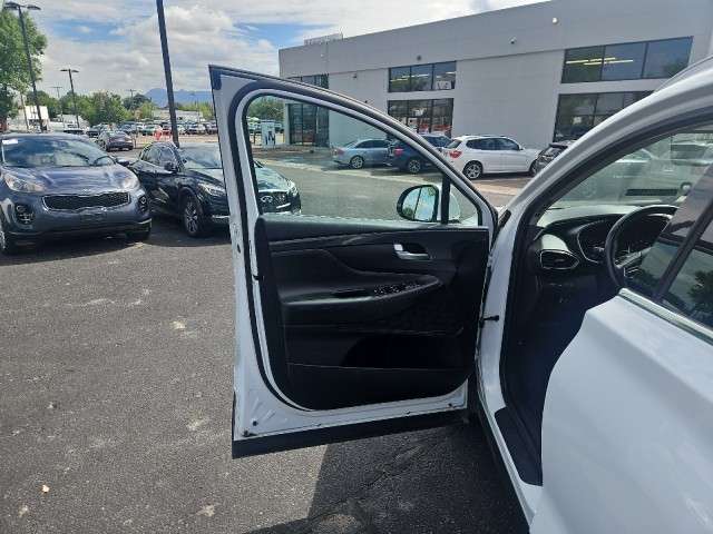 Used 2023  Hyundai SEL image 12