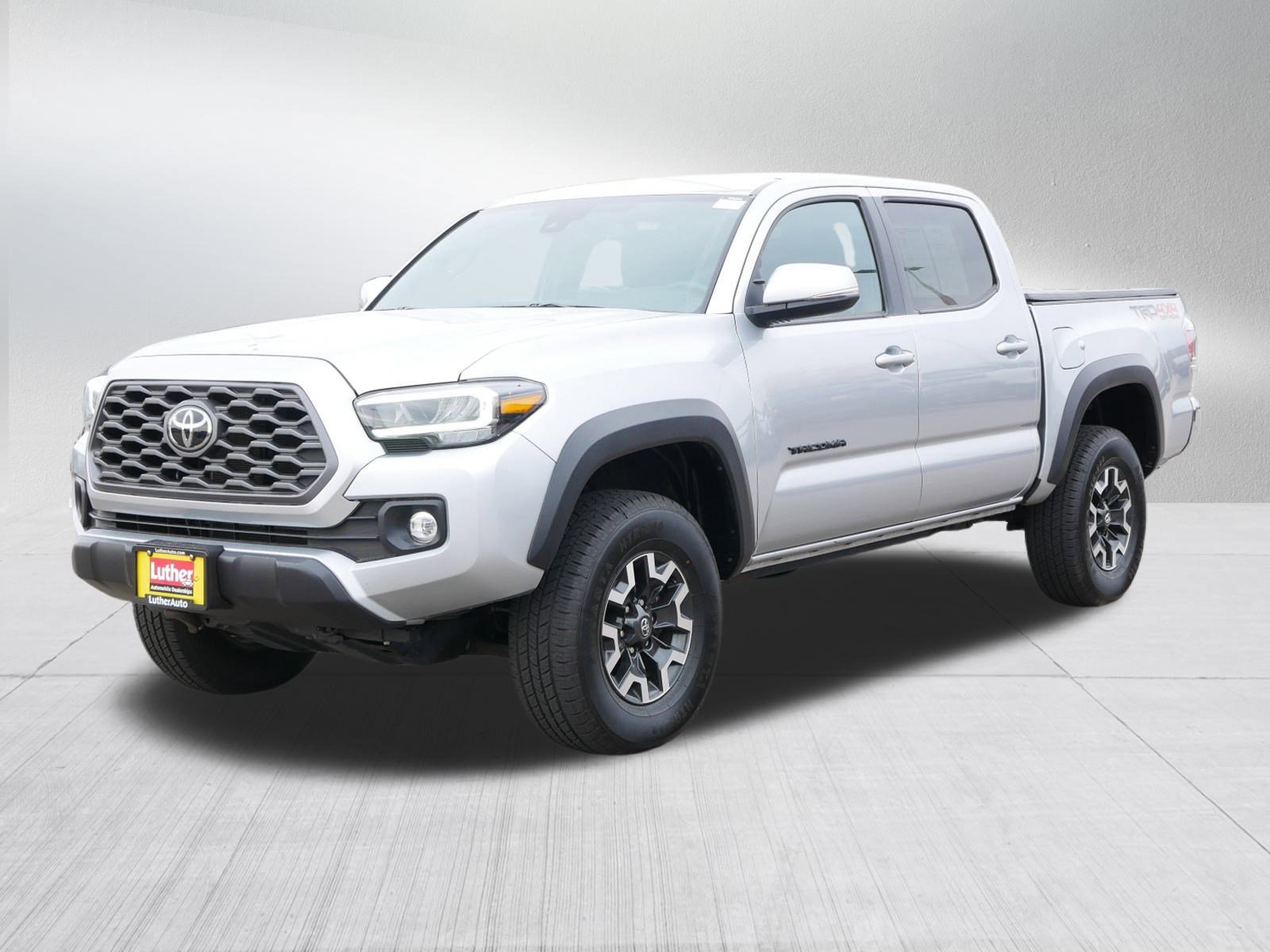 2022 Toyota Tacoma TRD photo 3