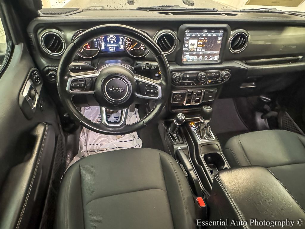 2022 JEEP WRANGLER - Image 13