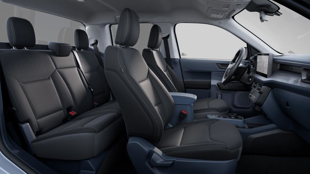 2025 Ford Maverick XL photo 4
