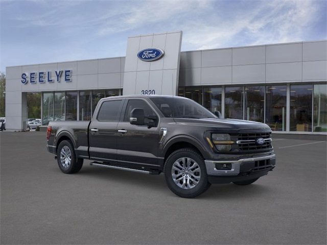 New 2025 Black Ford XLT image 1