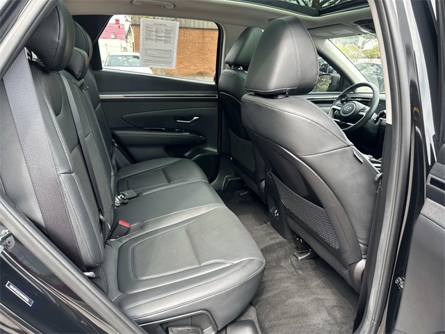 2022 Hyundai Tucson Limited photo 16