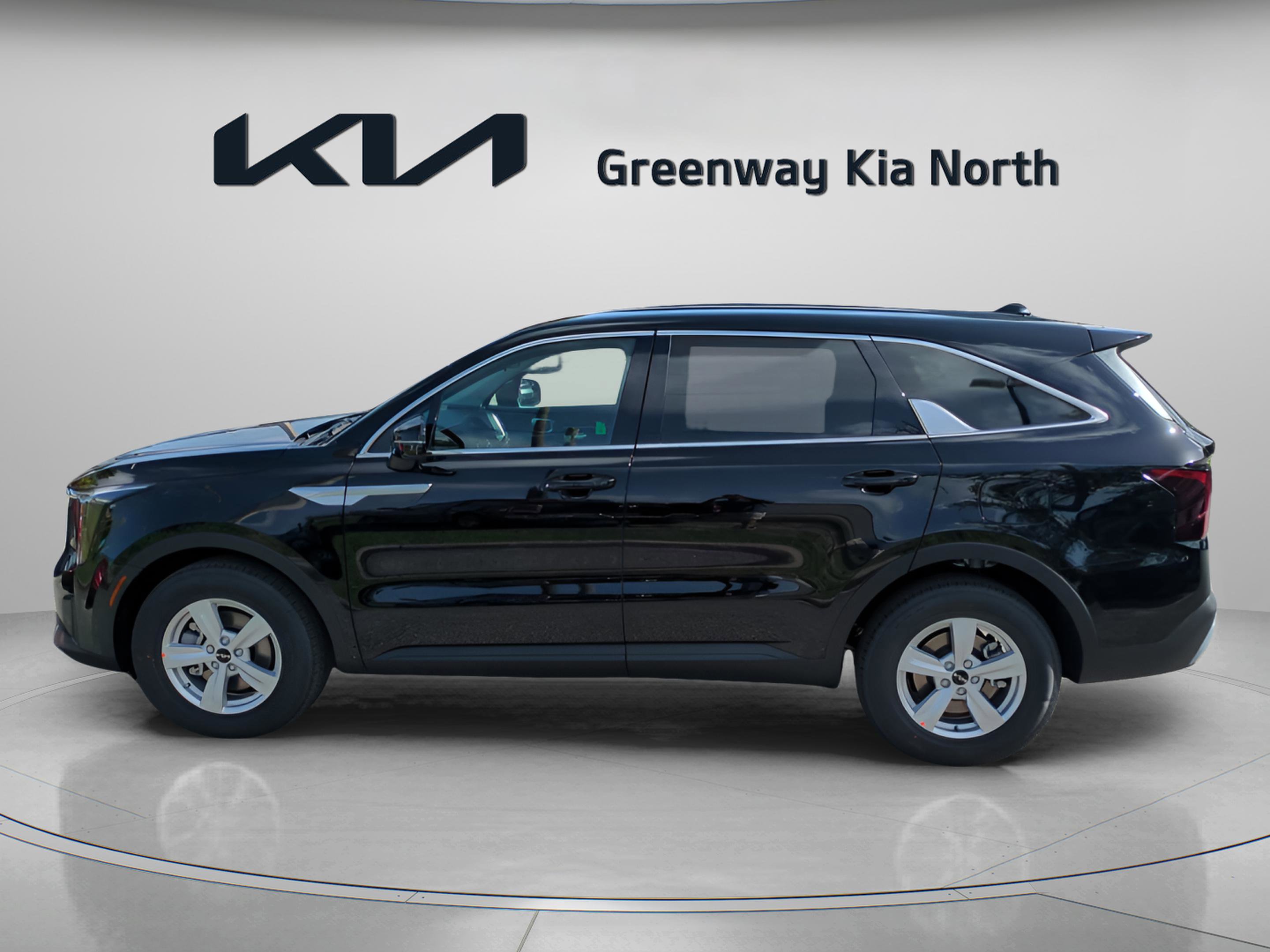 2025 Kia Sorento LX photo 4