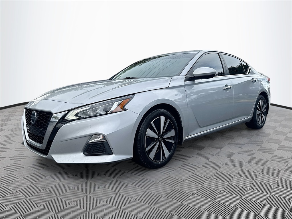 2021 Nissan Altima 2.5 SV photo 3