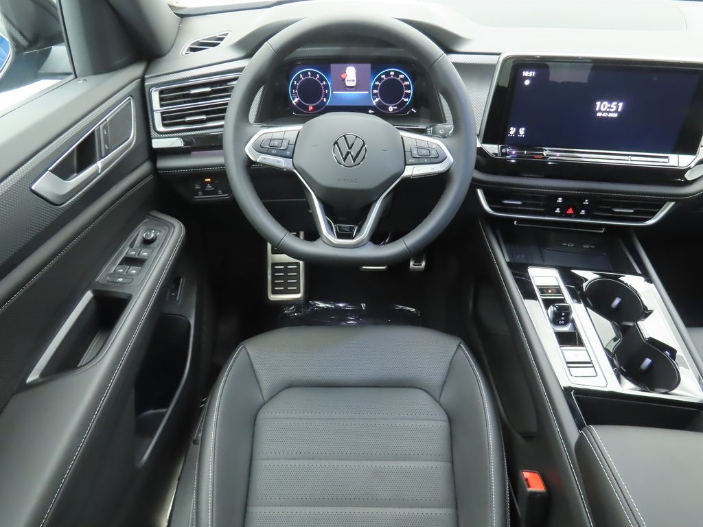 2026 Volkswagen Atlas Cross Sport SEL R-Line photo 10