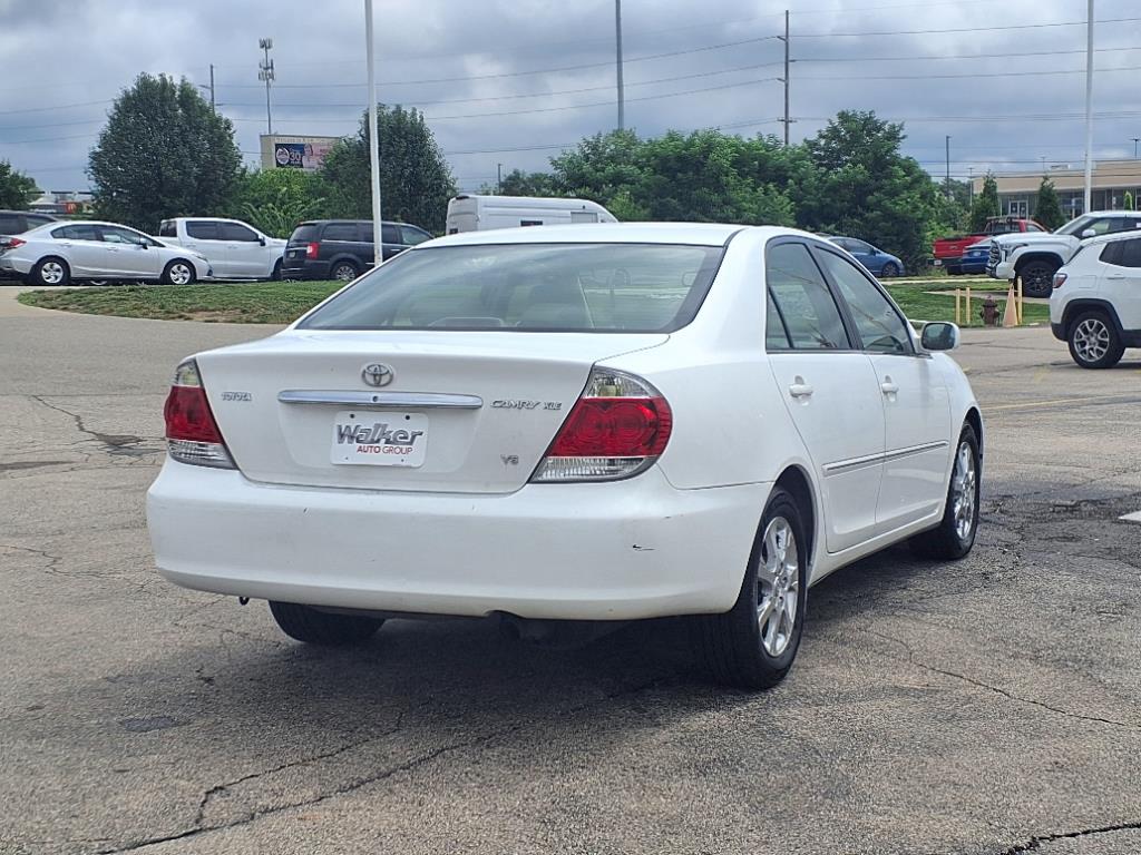 2005 Toyota Camry XLE photo 3