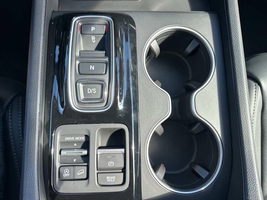 2025 Honda Pilot Touring photo 27