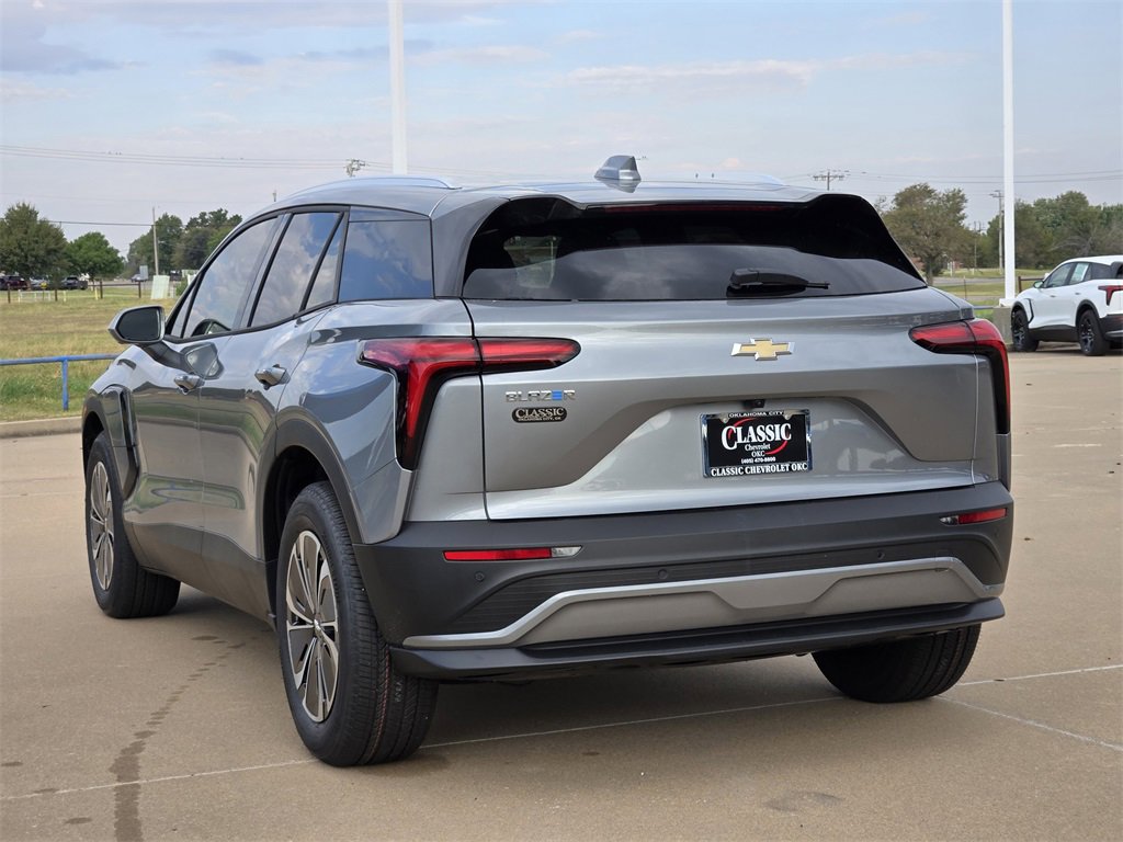 2025 Chevrolet Blazer EV photo 3
