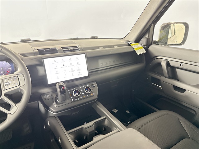 2025 Land Rover Defender 110 X-Dynamic SE photo 22