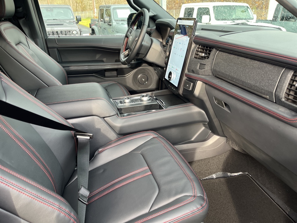2024 Ford Expedition Limited photo 23
