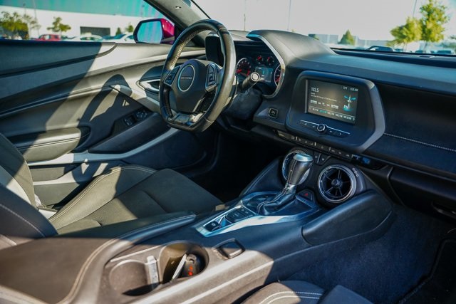2016 Chevrolet Camaro 1LT photo 32