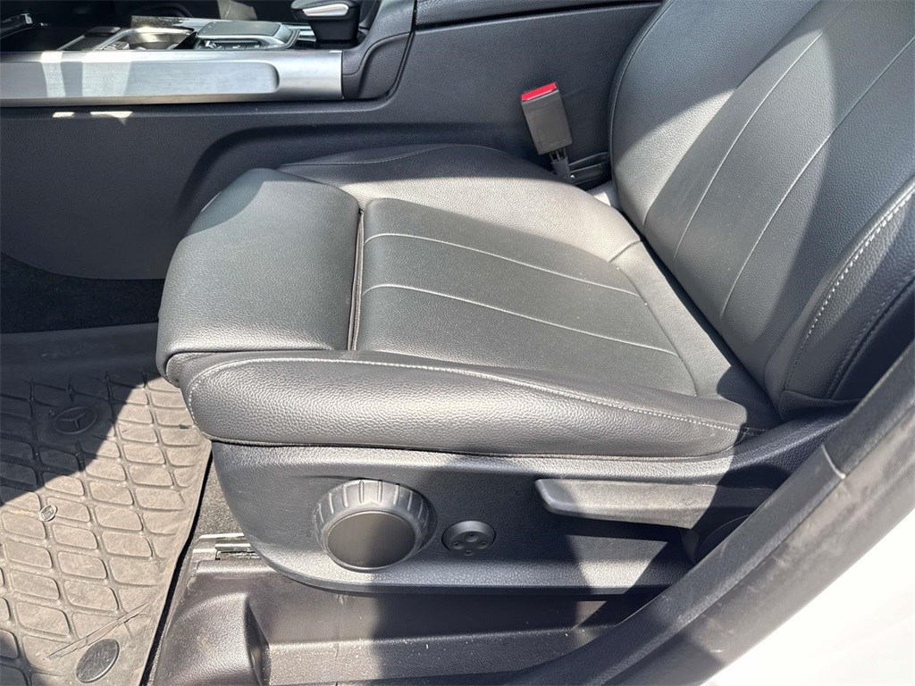 2022 Mercedes Benz GLB 250 photo 14