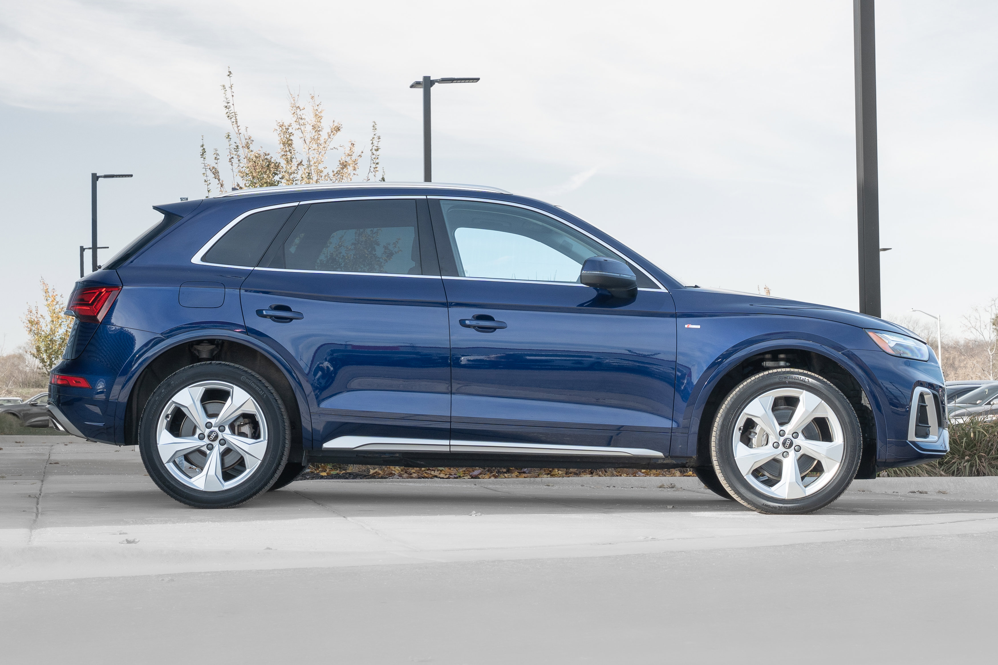 2022 Audi Q5 S line Premium Plus photo 3